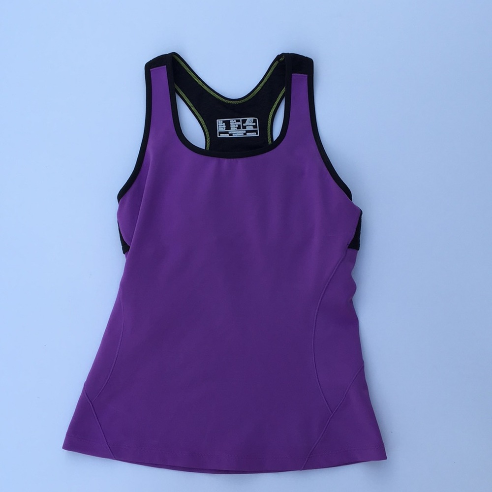 New Balance lightning dry tank